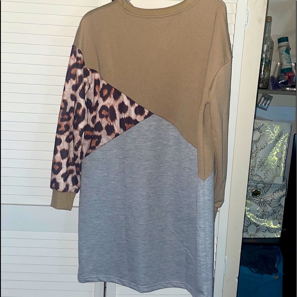 Woman’s sweater dress size small! Brand new never worn